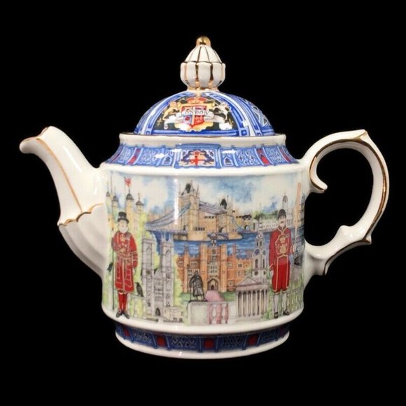 Sadler Kitchen James Sadler Thameside London England Teapot 4739 Tower Bridge Beefeater